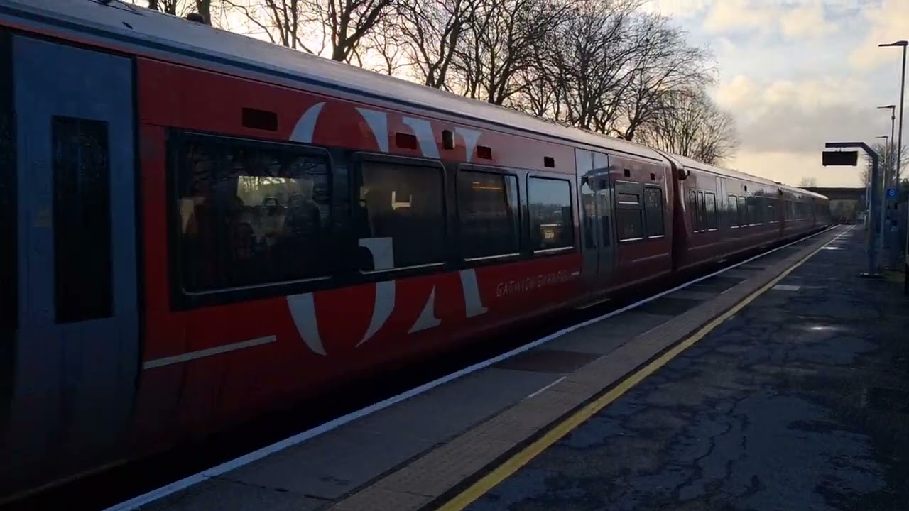 Gatwick Express Class 387217 Electrostar Arriving into Havant The 7th of February 2026