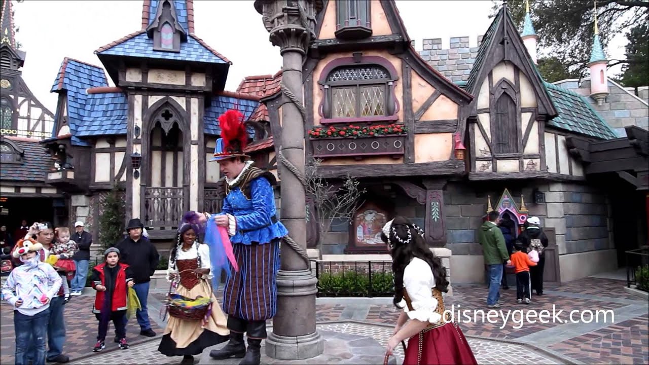 Disneyland: Fantasy Faire - Jester Training (Clip)