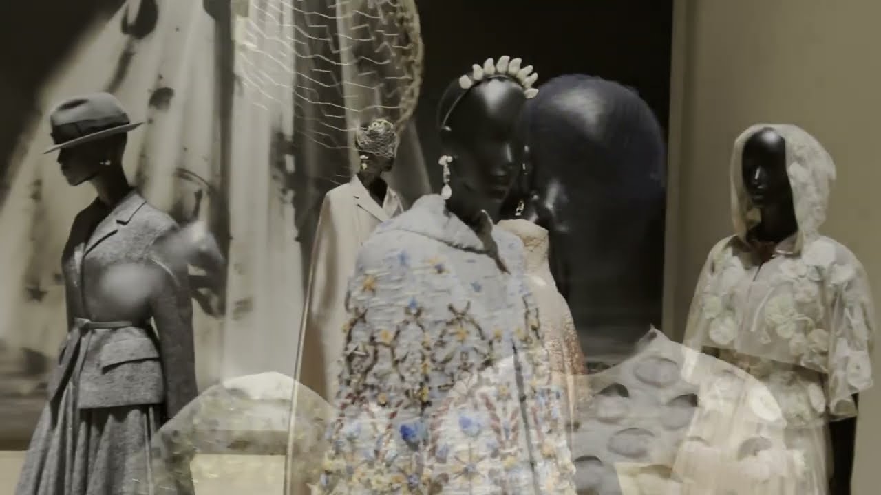 「CHRISTIAN DIOR クリスチャン・ディオール、夢のクチュリエ」展