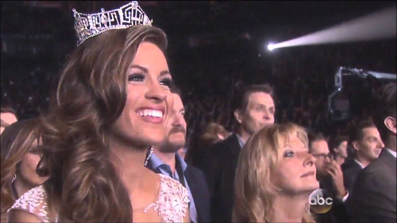 Chris Stapleton and Justin Timberlake, Drink You Away, CMA 2015