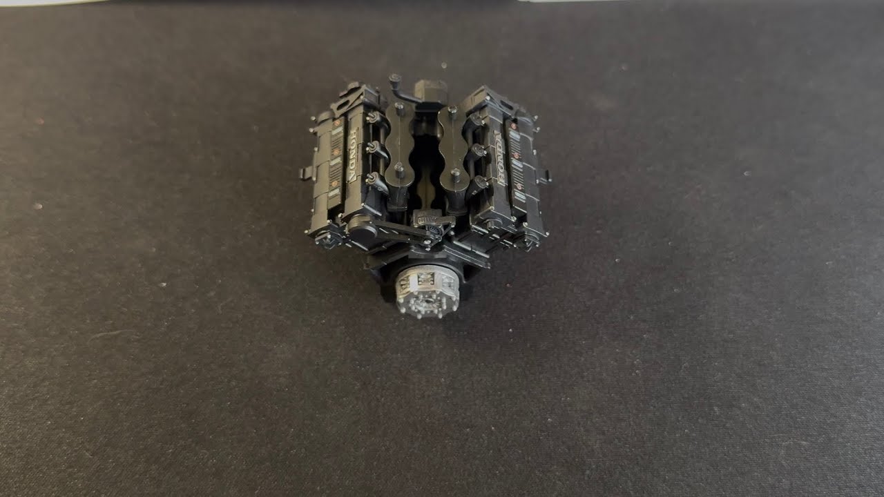 SCALE MCLAREN MP4/4 1988 (PRE-COLORED EDITION) BY MENG #2 ENGINE step 1