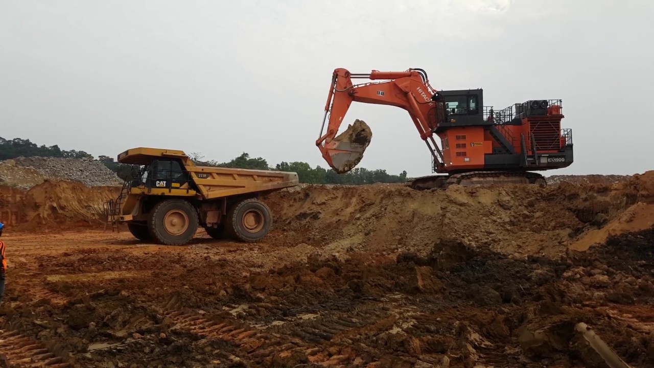 HITACHI EX1900