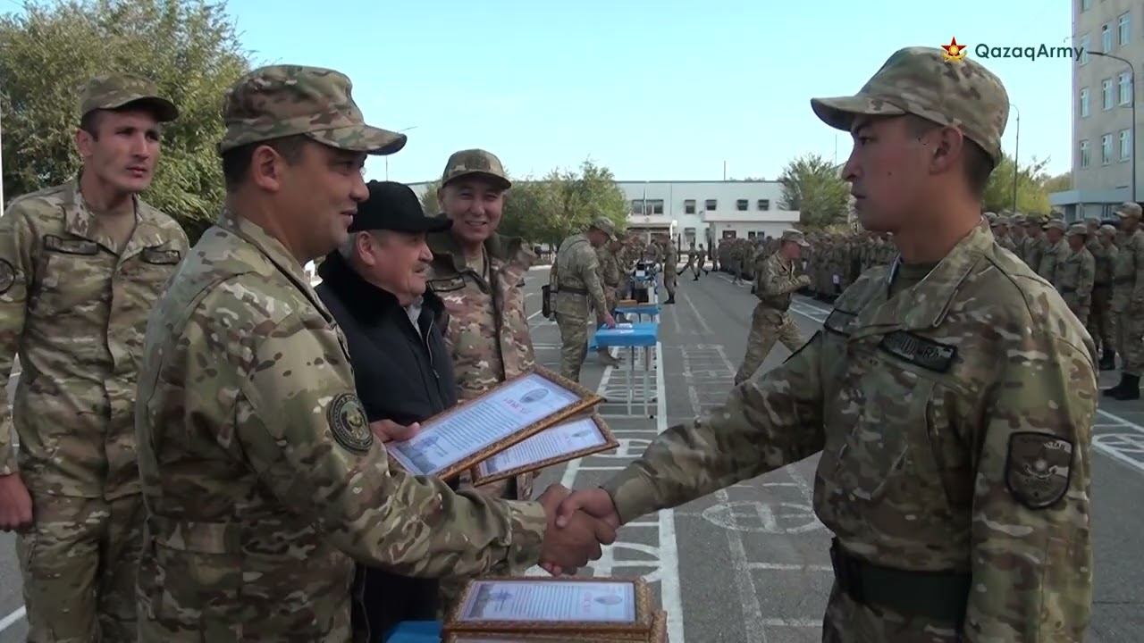 Отан алдындағы борышын өтеген сарбаздар үйлеріне қайтты