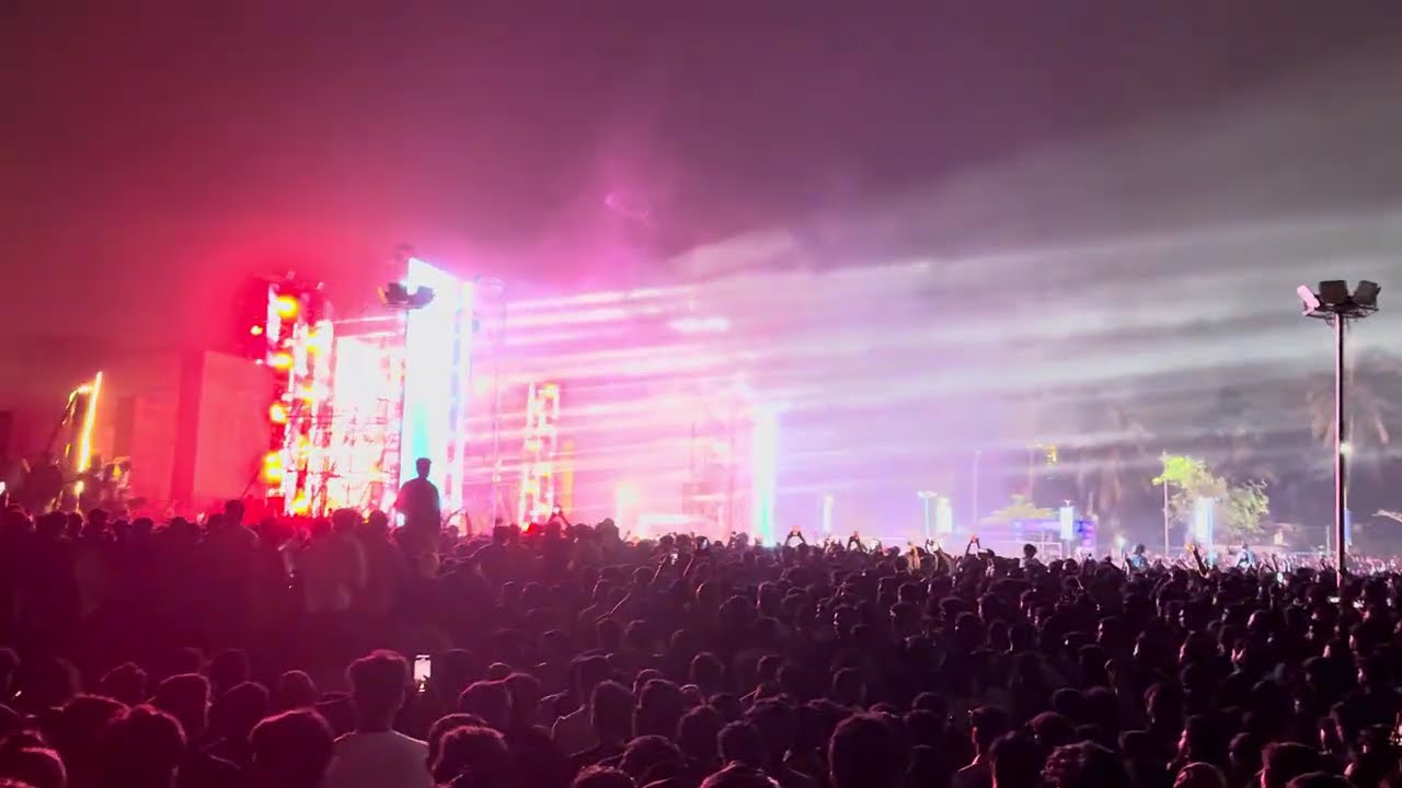vedan and hanan shaah calicut beach live #vedan #shorts #hanansha #rap #djremix #djviral #kozhikode 