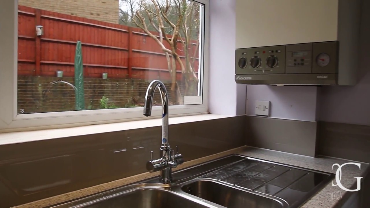 "Antelope" DULUX Colour Glass Kitchen Splashback - CreoGlass 01923 947 454