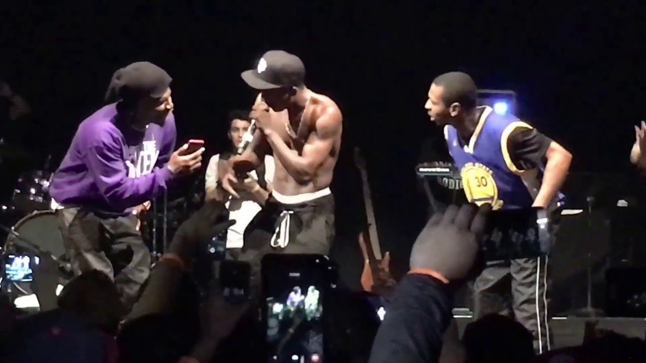 Hopsin - Ill Mind 8 Live (club Nokia)