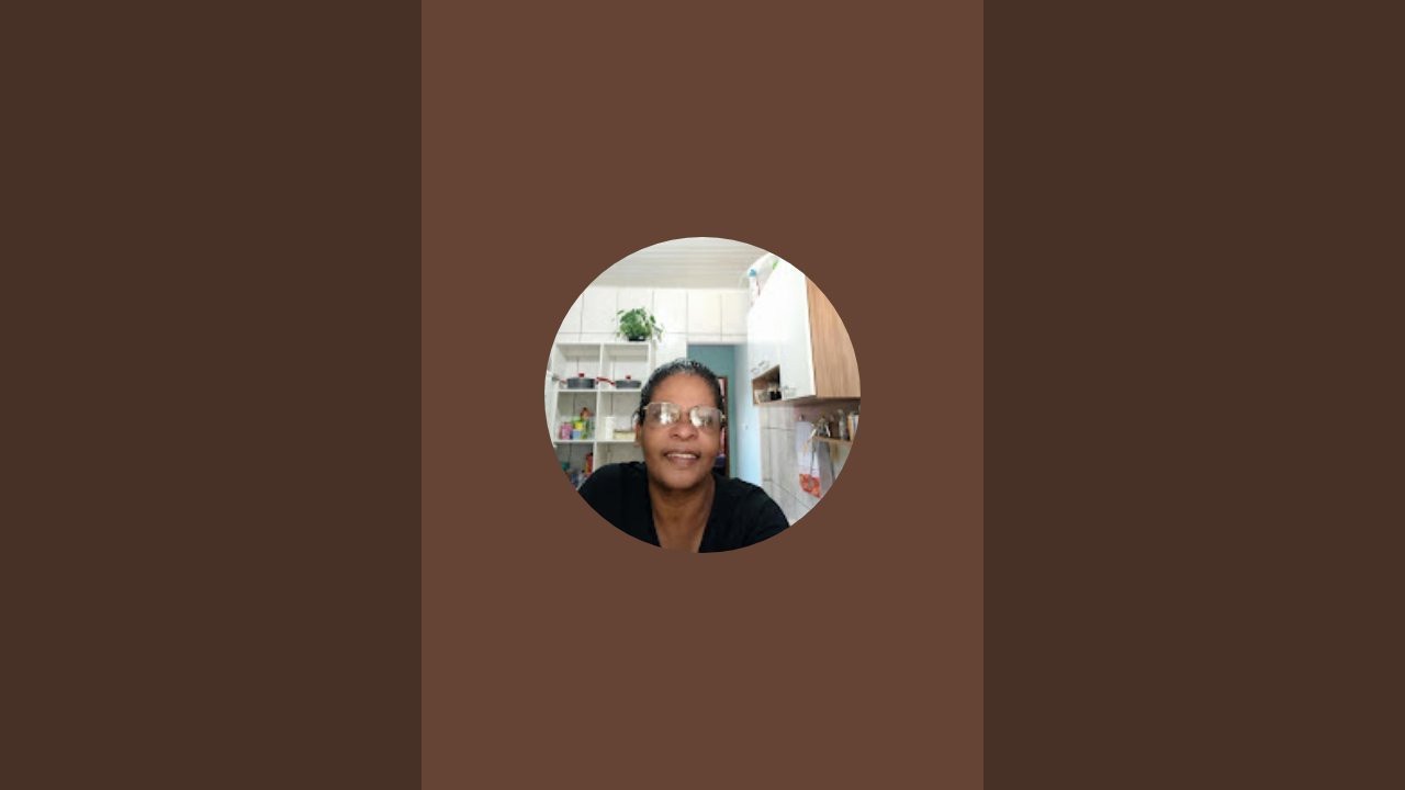 Fátima Lor  está ao vivo!oi meu povo abençoado 😘