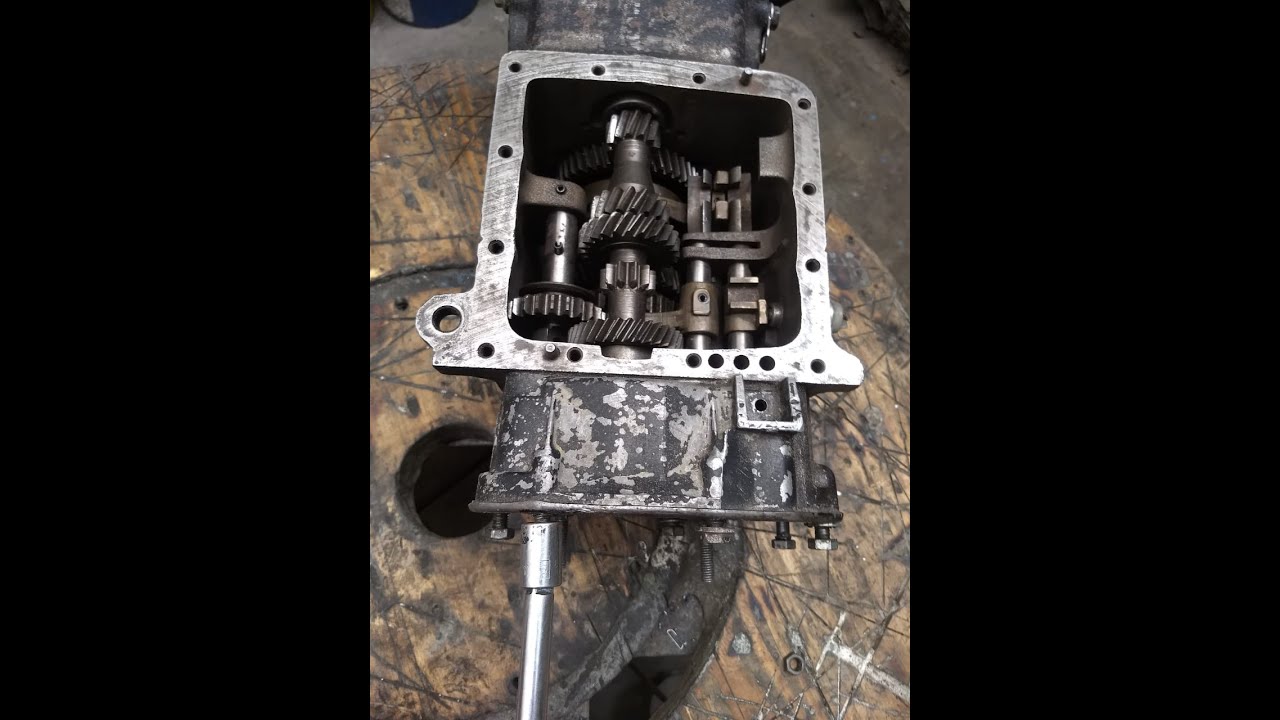 FIAT 600 CAJA RENAULT 5 CAMBIOS ( DESPIECE CAJA DE CAMBIOS )