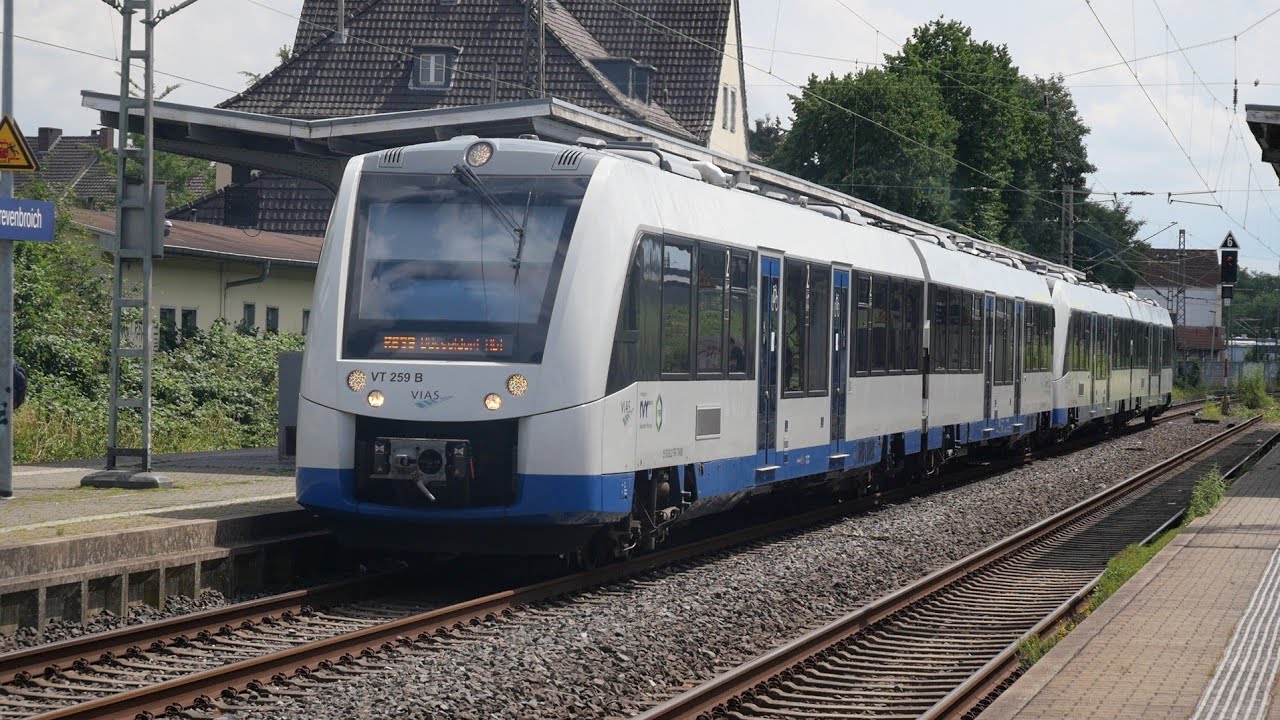Eisenbahnverkehr in Grevenbroich Mit Br 425 1440 622 189 406 275