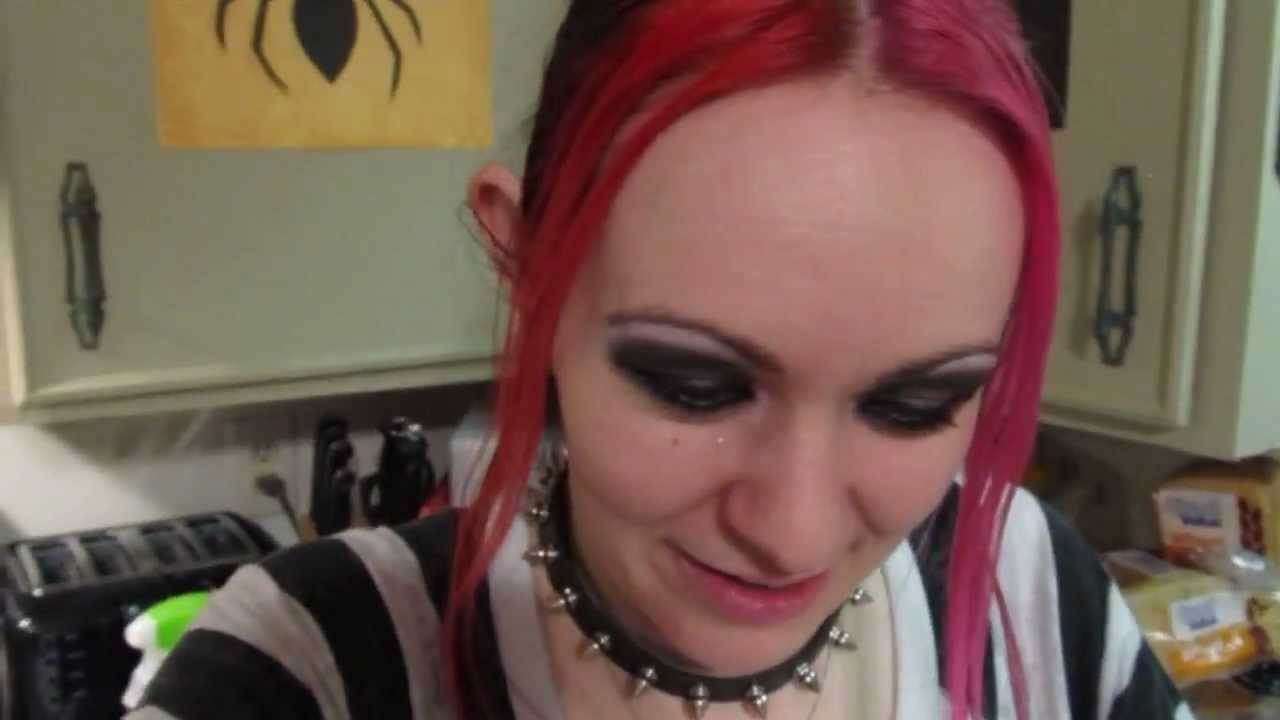 SOFTLIPS IS EVIL | LEAHMOUSE VLOG