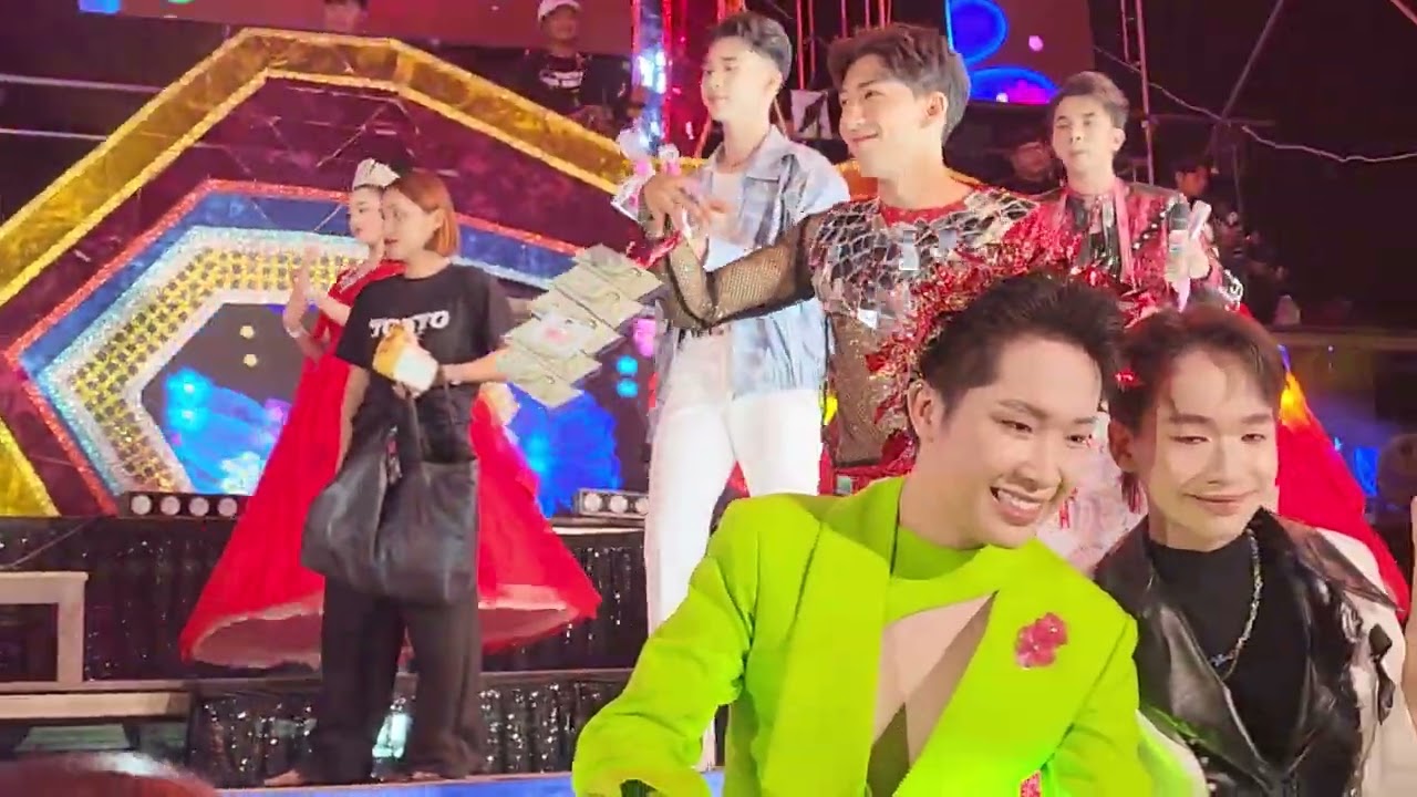 จีบสาวหน้าฮ้าน - ยูริ & #ผู้ใหญ่บ้านฟินแลนด์ & #โตเกียวมิวสิค งานแยกพระประแดง