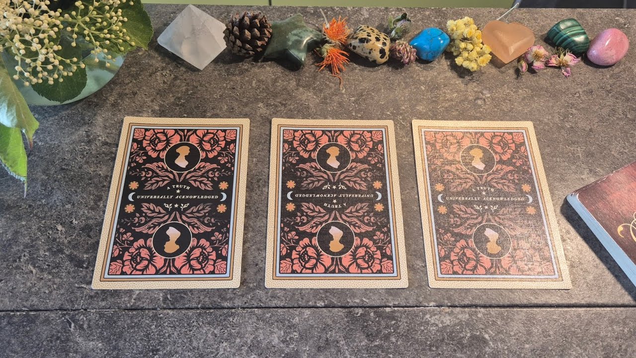 Koje su njegove namjere? Ljubavno tarot tumačenje 🐝💟