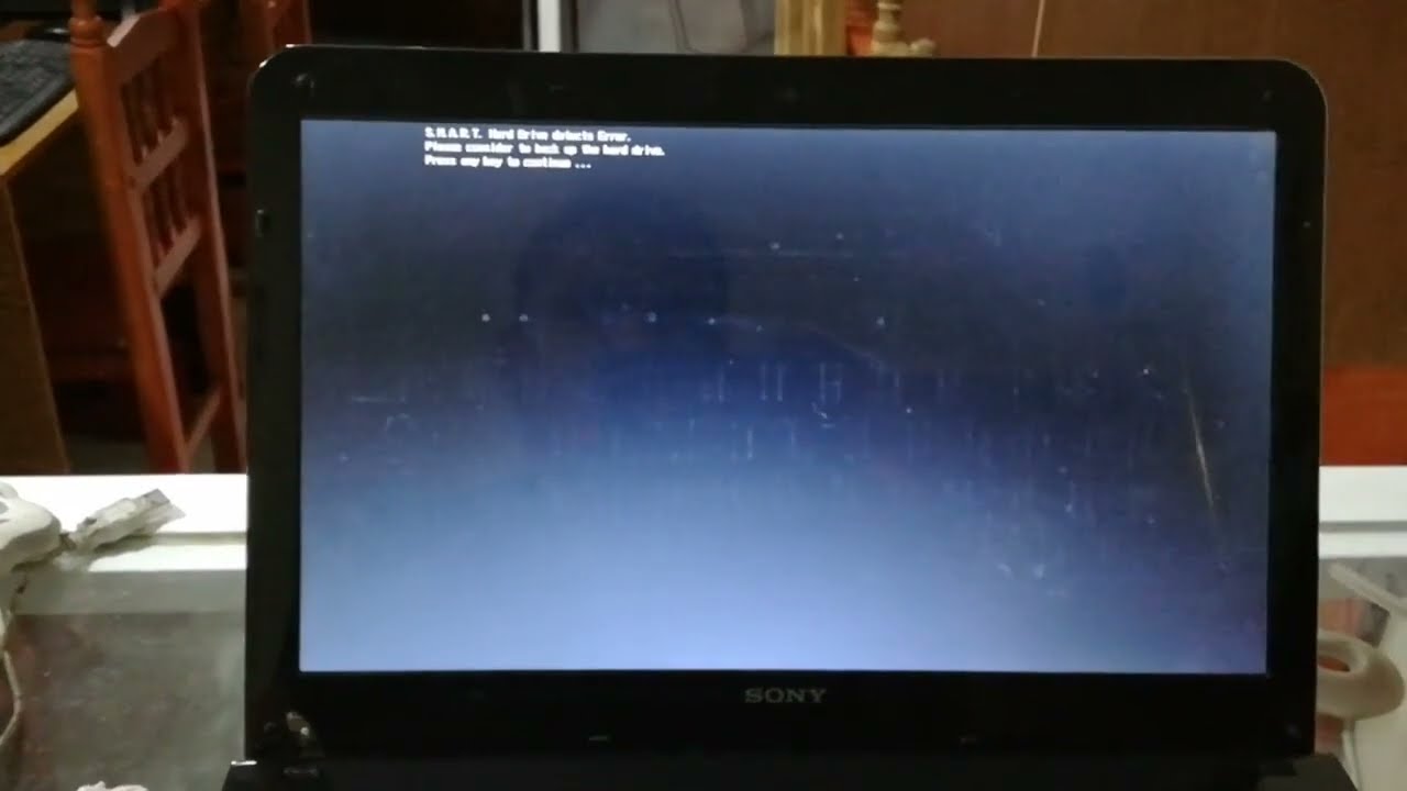 smart hard drive detects error. Hard drive replacement.