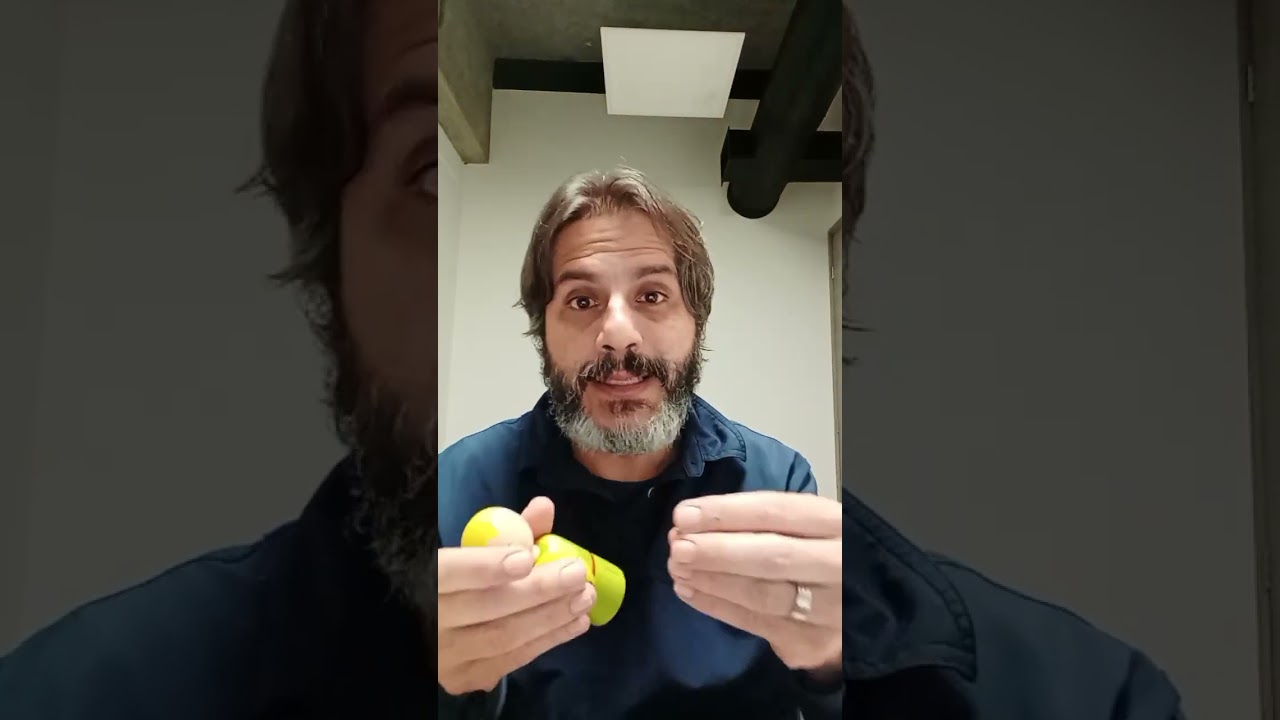 El duelo y el muñeco roto