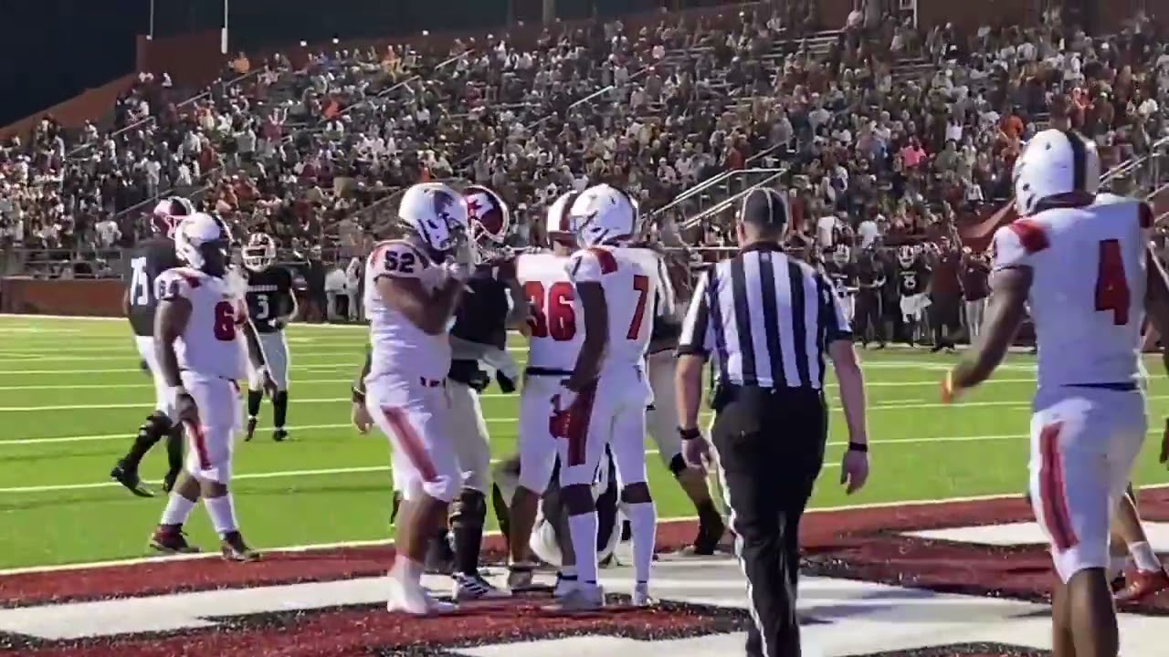 Highlights from Muskegon-East Kentwood game on Aug. 26, 2022
