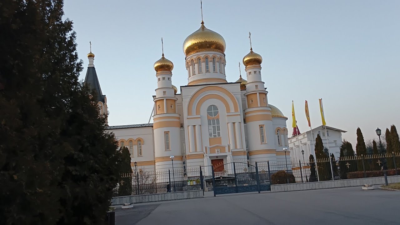 ВЕСЬ ДЕНЬ В БЕГАХ🏃‍♀️