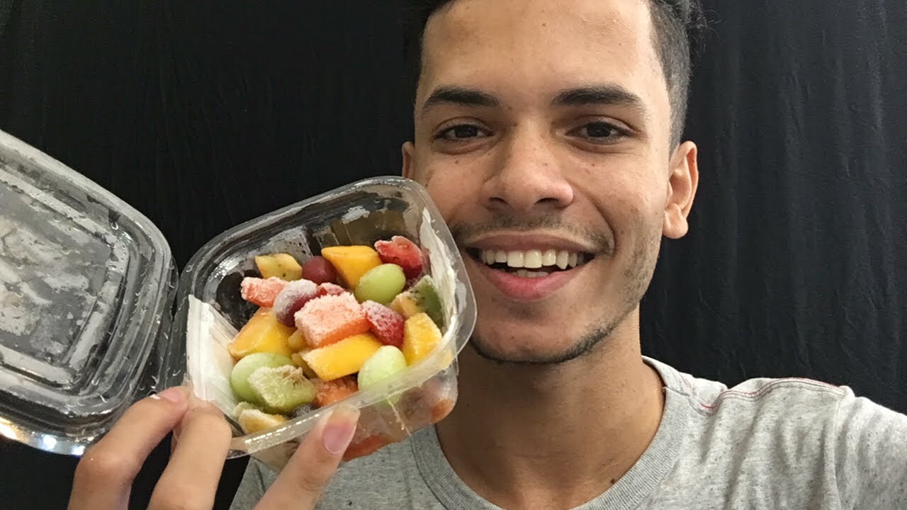ASMR: COMENDO FRUTAS CONGELADAS (Mastigação)
