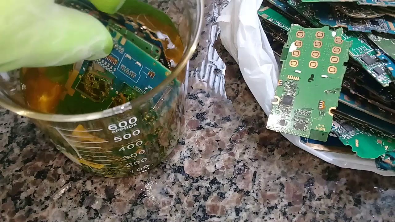 É ouro com desplacante de ouro