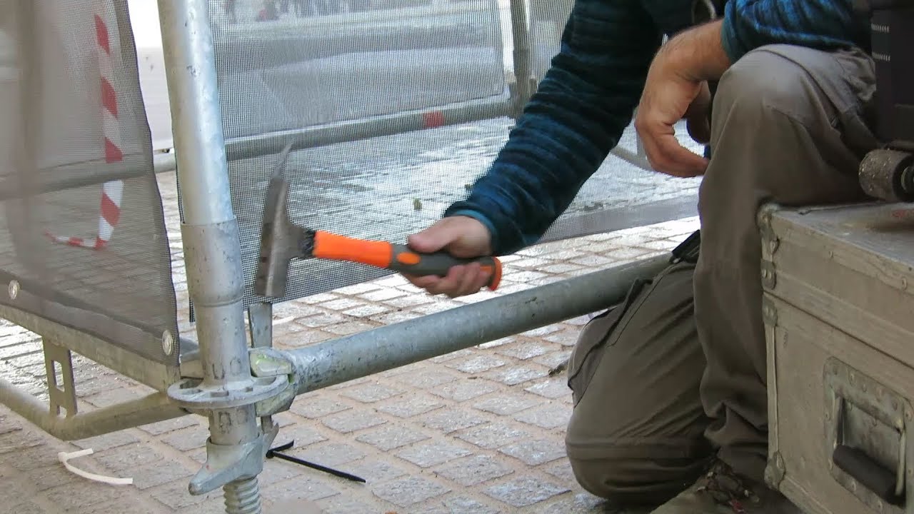 ESTRUCTURA MODULAR ALLROUND de LAYHER - 2. Unión mediante CUÑA y ROSETA a martillo