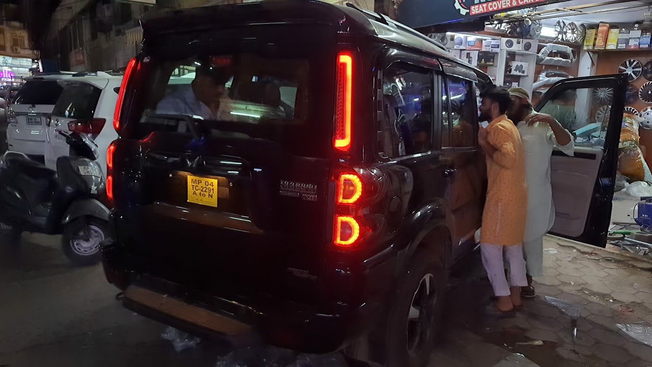 2023 Scorpio classic s11 install matrix D pillar light @04bhopal