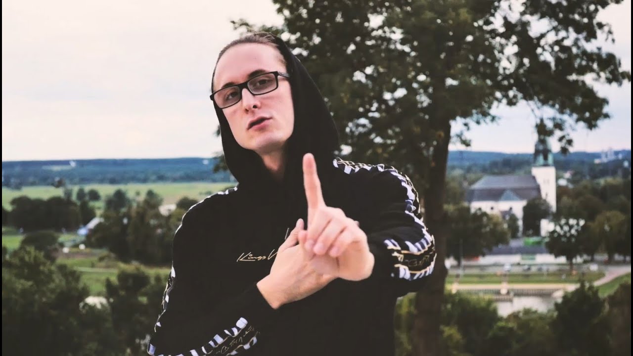 Piluś ft. ŁysolMAN - Zjedź moje serce  (official video)