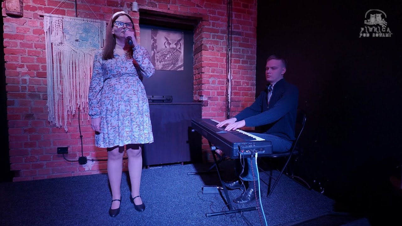 Koncert charytatywny Przyjaciele dla „PIWNICY POD SOWAMI” Agnieszka Łozińska
