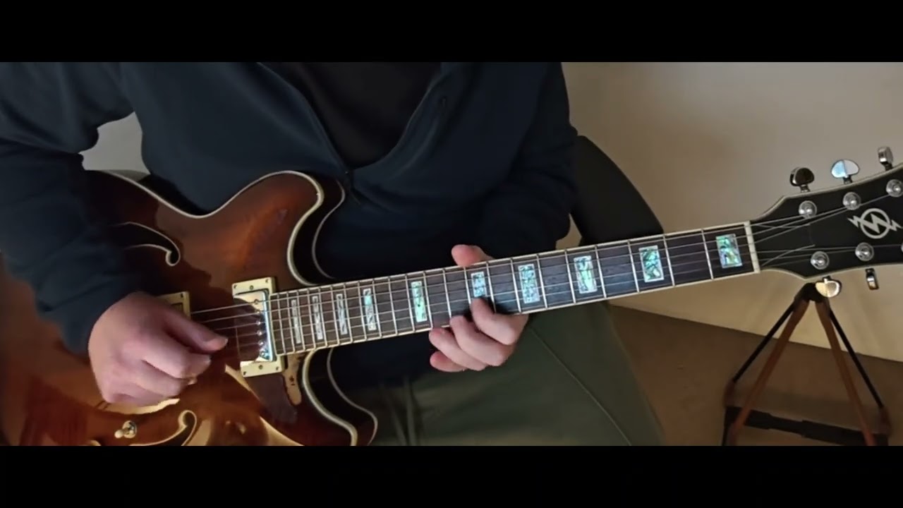 Jazz Blues in Bb with Ibanez AS83