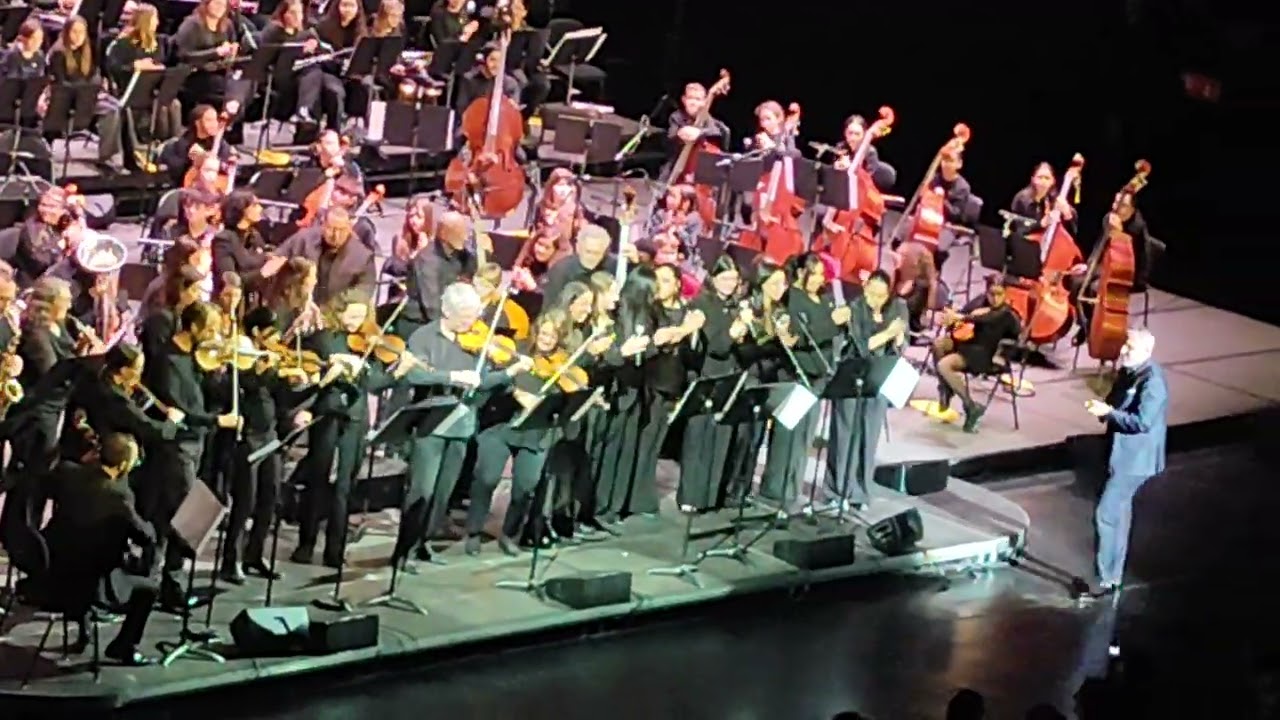 Anniversaire 10 Ans El Camino. Zenith Pau. Hommage et Remerciements à Fayçal Karaoui
