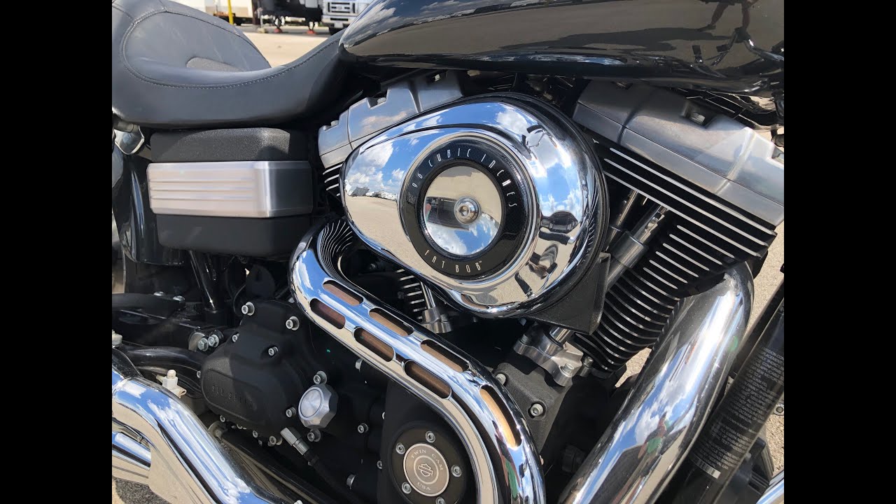 Harley Davidson Dyna FXDF Fat Bob - Walkaround - Review - Exhaust Sound - Specs - Top Speed - HP