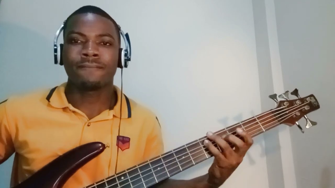 Yaweh - Uche Agu (Bass Cover)