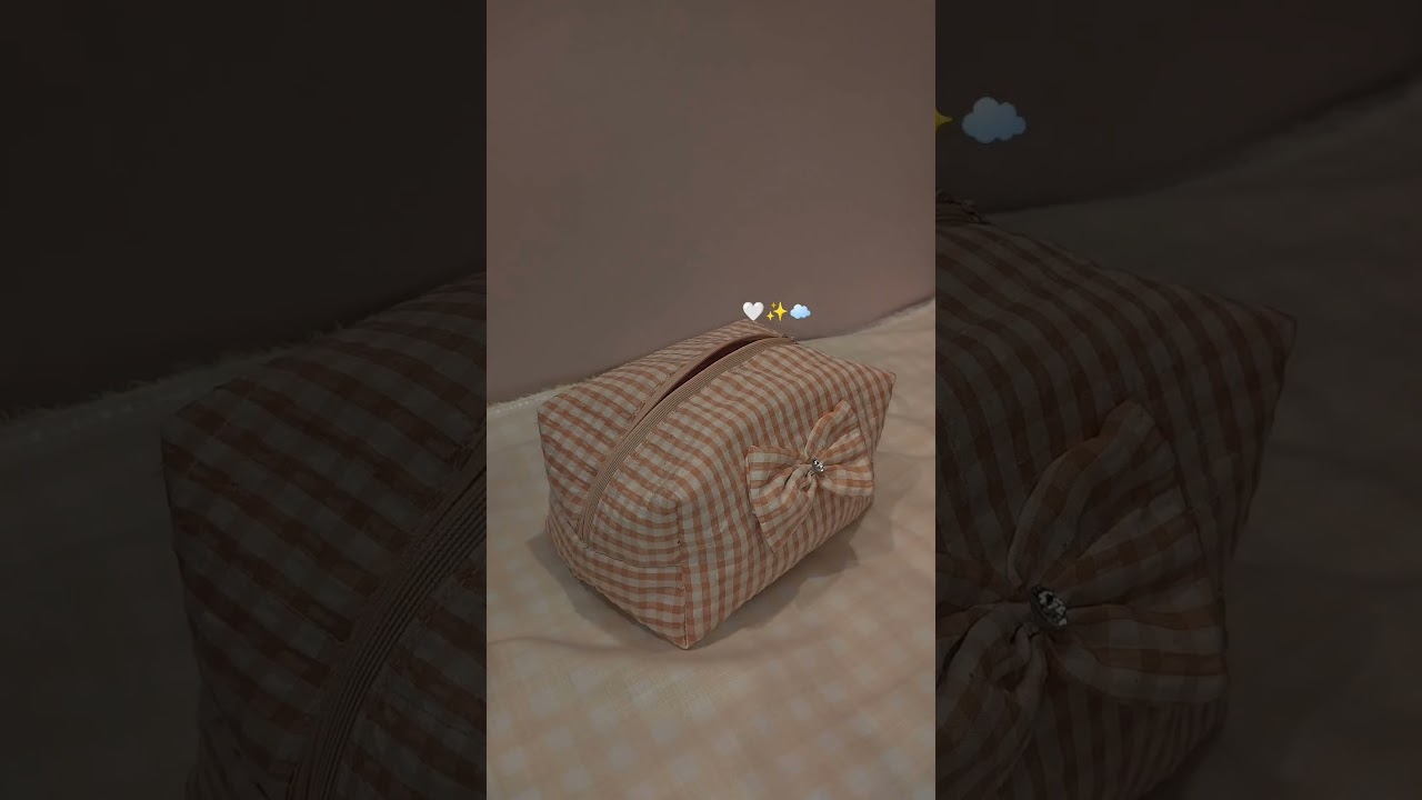 Soft checks cute bow & beauty essentials 