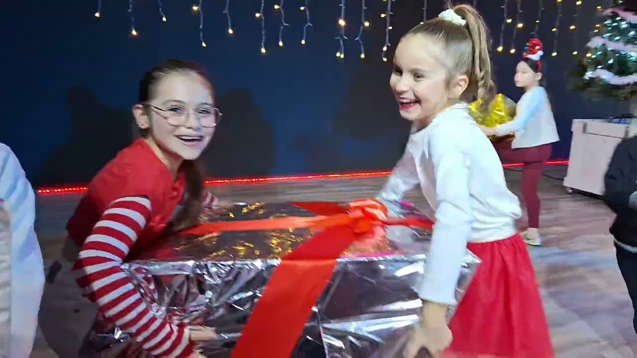 CLIP NOEL 2023 - Santa can't you hear me