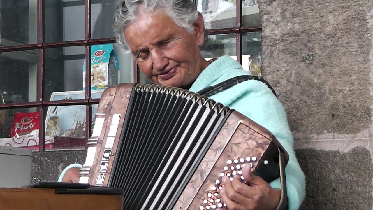 MÚSICA ECUATORIANA - AGUA DE GUAYUSA