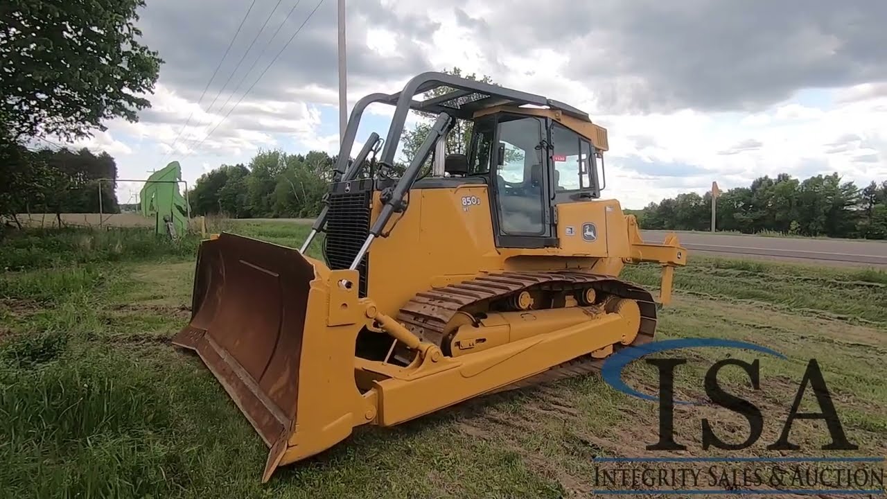 1130 - John Deere 850J WT Dozer Will Be Sold At Auction!