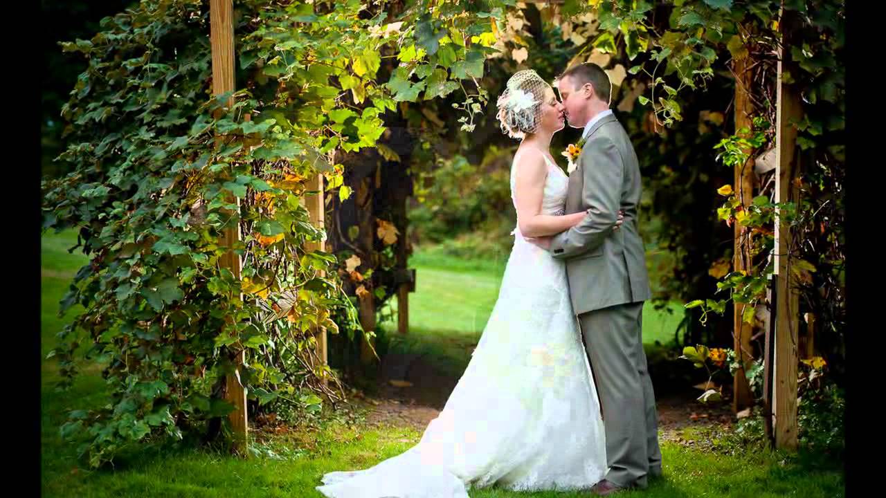 Fruitlands Museum wedding in Harvard, MA | Boston wedding photographers | Jenna and A.J.