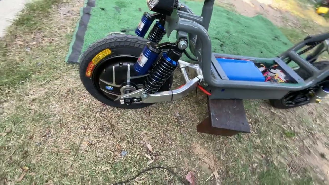 สกู๊สเตอร์ไฟฟ้า  Scooter 007 ล้อ 14” 2000w
