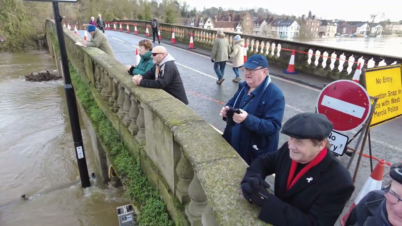Bewdley River Severn in Flood   4th Jan 2024