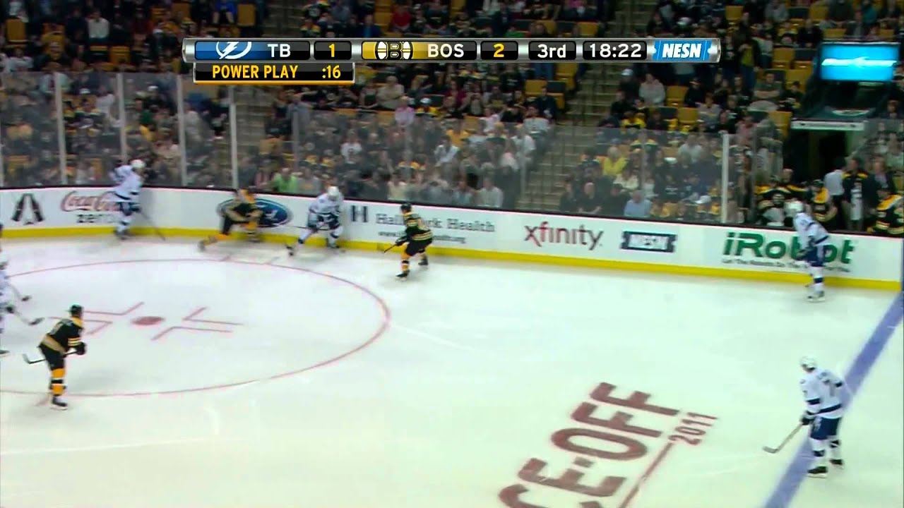 Tim Thomas robs Tampa twice 10/8/11