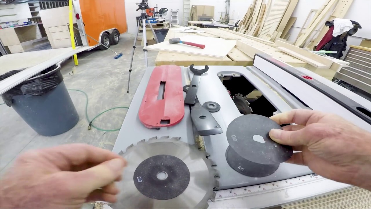 Building my woodshop #22: Drawer bottoms.