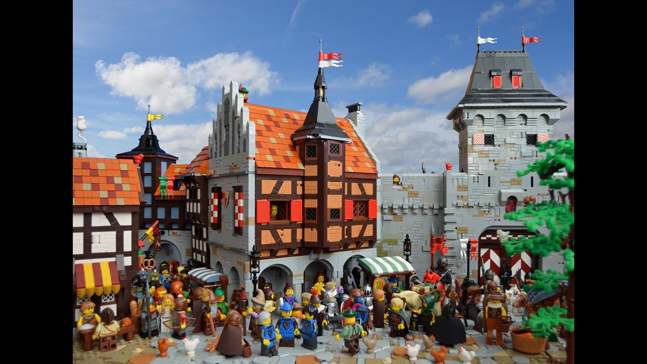 The grand market square of Rindael (A LEGO castle MOC)