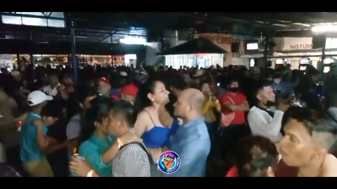 LESLY SANTAMARÍA/ FLECHAZO DE AMOR
