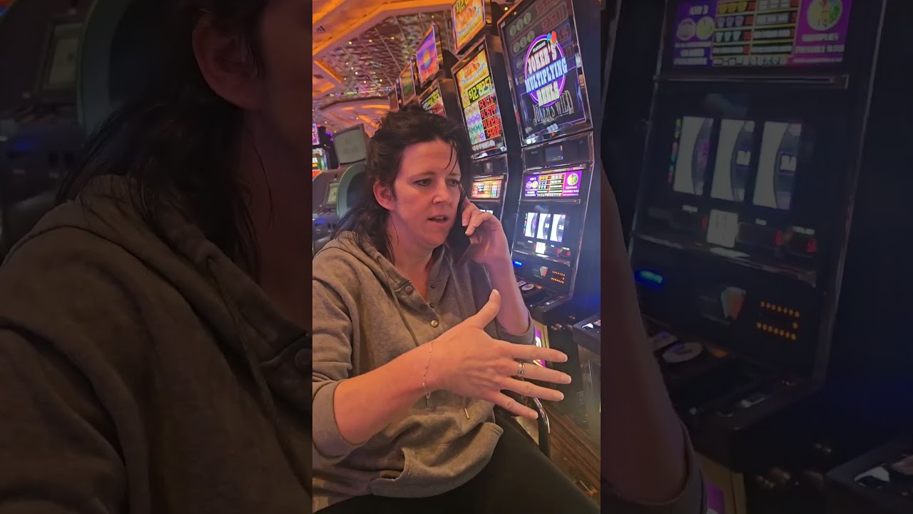 This Grand Jackpot left her speechless. $50 Top Dollar #grandjackpot #grand #slot #slotmachine #big