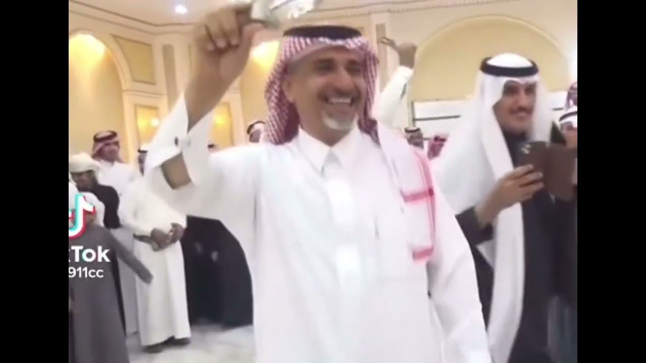 شيخ يام :  اهداء الى الشيخ محمد بن علي ابوساق الشاعر : حمد بن شايع ال عمر ، اداء : محمد ال دلبح