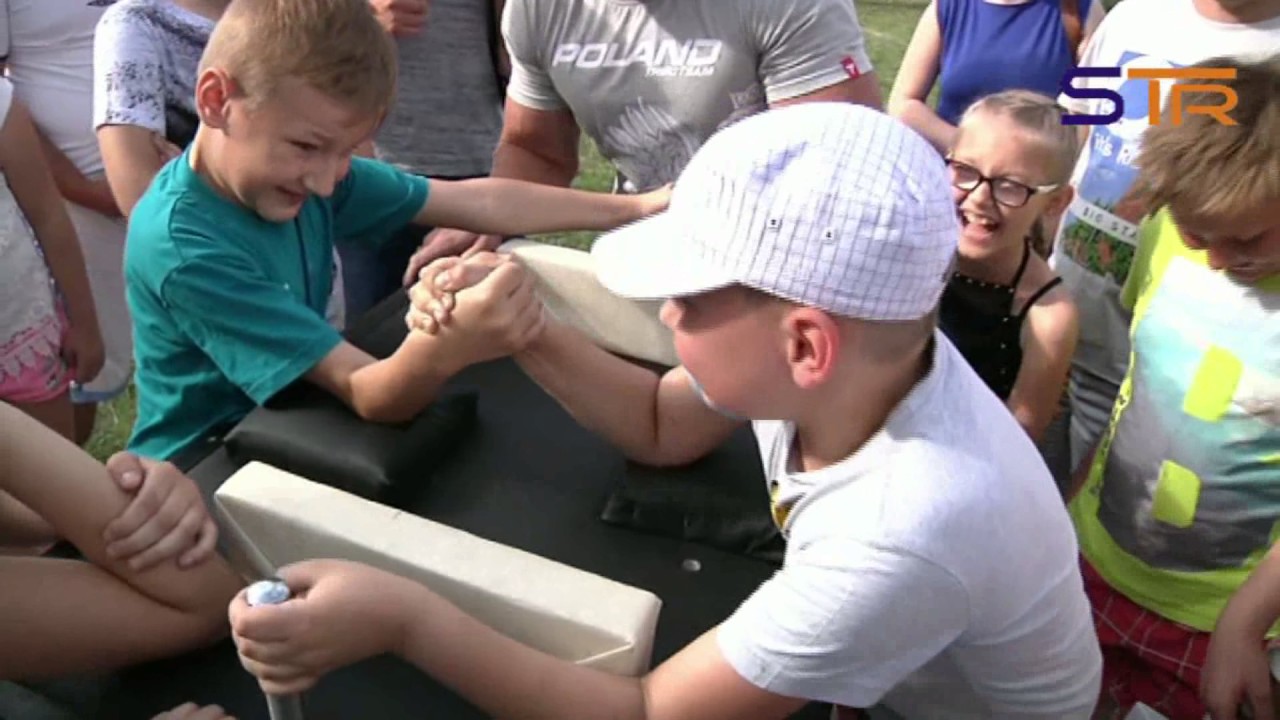 III WAKACYJNY PIKNIK W SIERADZU WOŹNIKACH