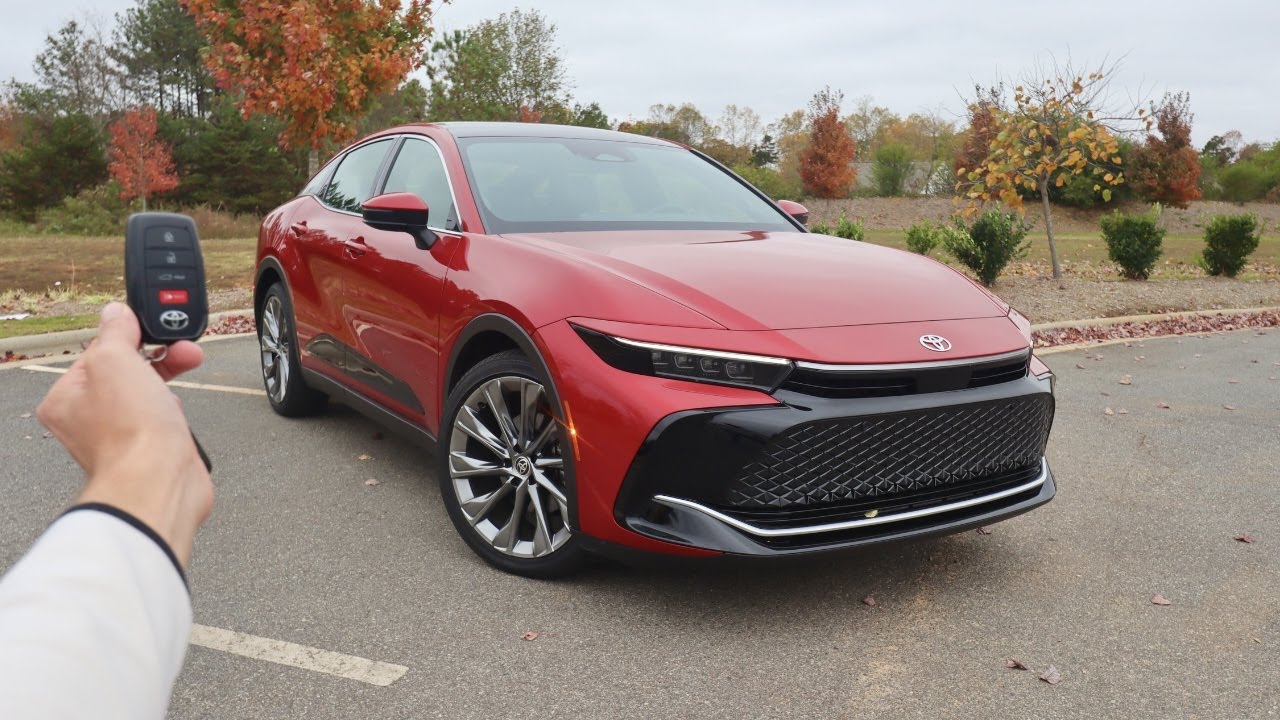 2023 Toyota Crown Limited AWD: Start Up, Walkaround, Interior, Test Drive and Review