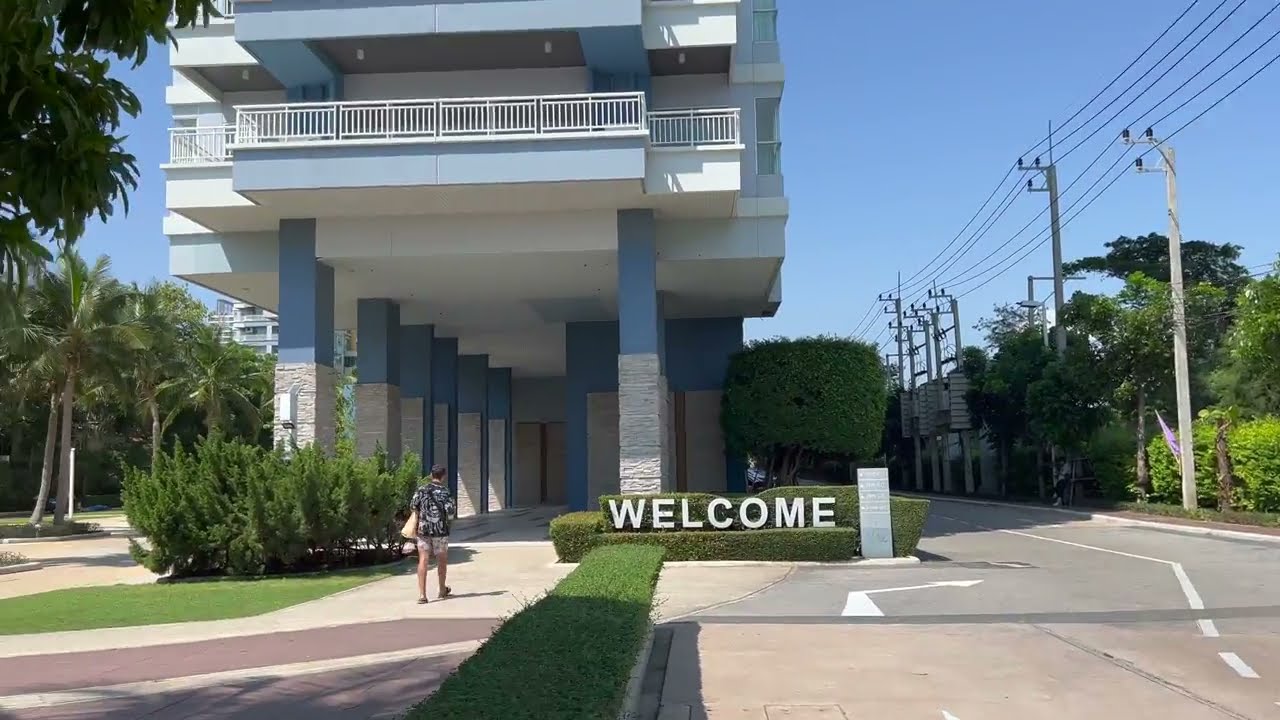 Condo review LUMPINI PARK BEACH JOMTIEN Pattaya Thailand