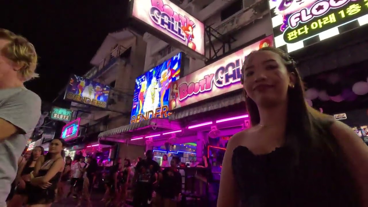 Halloween Soi 6 Many pretty ladies