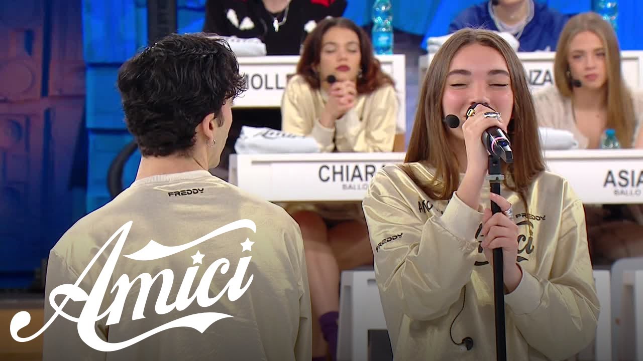 Amici 24 - Antonia - Sui muri