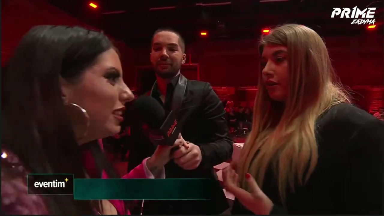 SZARPANIE SIĘ 2 IDIOTEK NA 2 KONFERENCJI PRIME SHOW MMA!