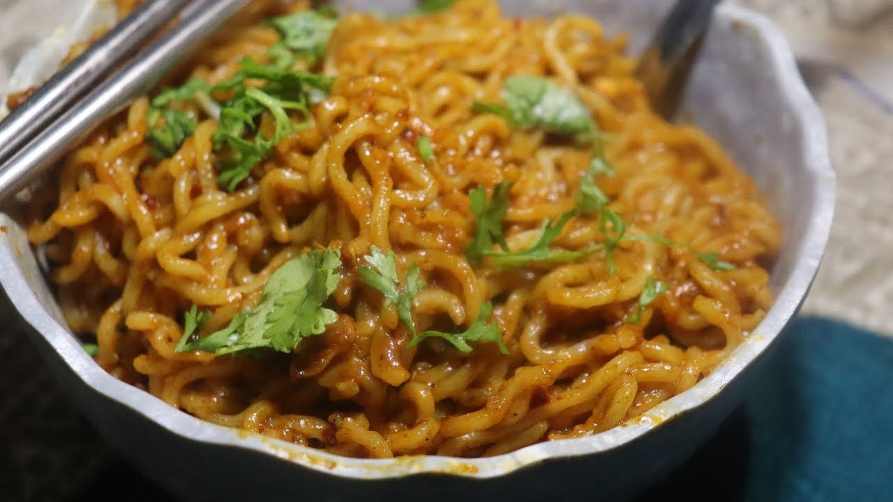 5-Minute Garlic 🧄 🍜 Maggi Recipe🕒